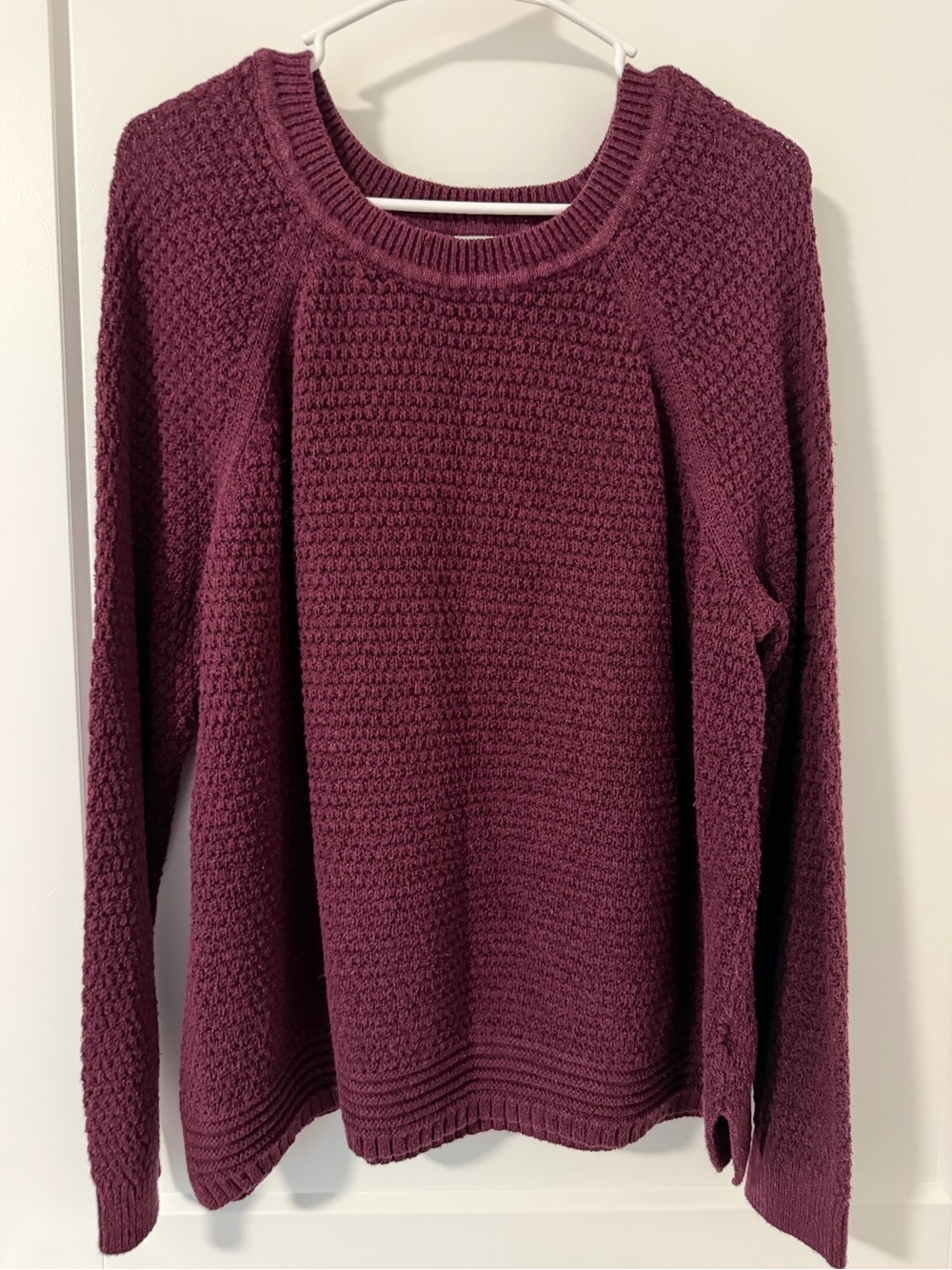 Old Navy Women's Plum Textured Crewneck Sweater